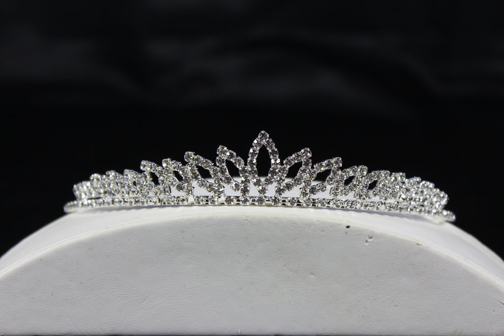 crystal-silver-tiara-crown