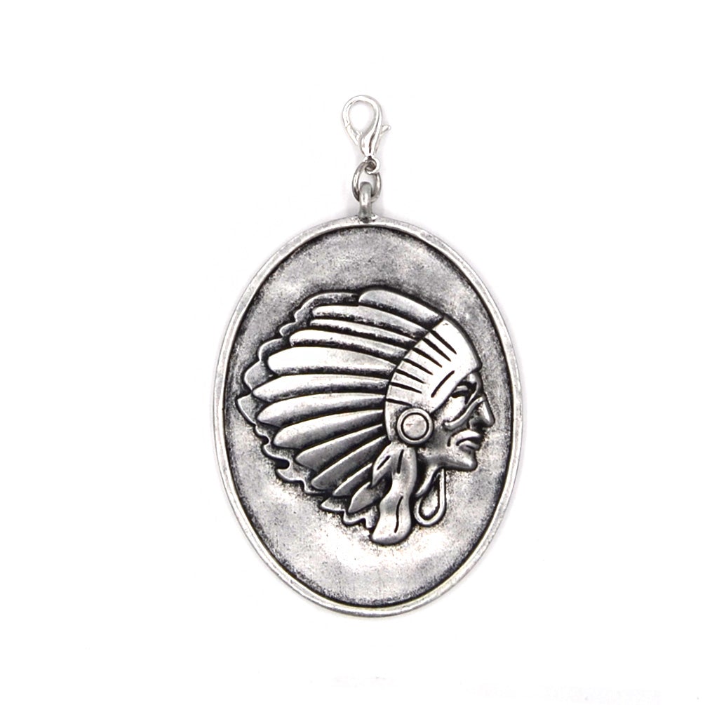 PD190107-02 SLVR  Silver oval shaped indian head pendent